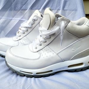 Nike Air Max Goadome. ACG. Leather Boots. White. Size 11.5.